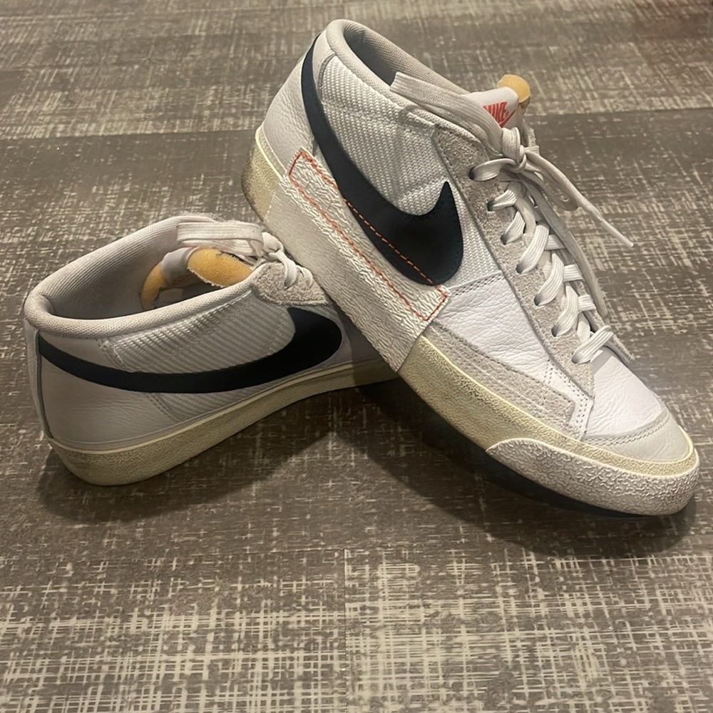 Nike pro blazer low top